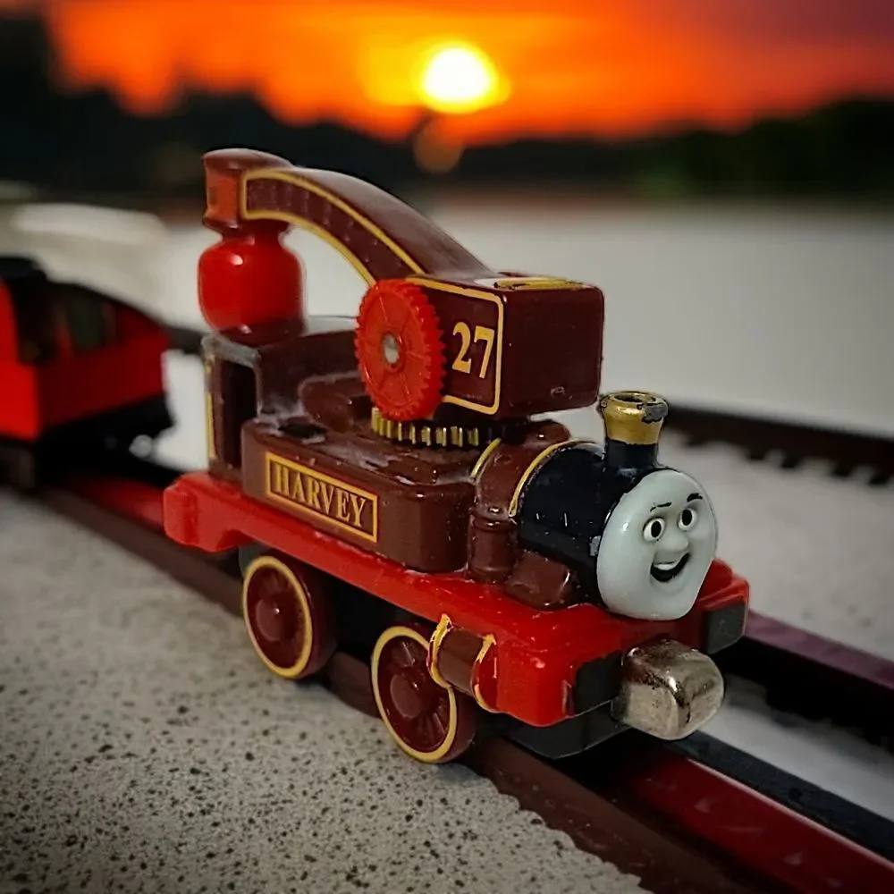 Harvey Thomas the Tank Engine & Friends Metal Diecast Train 2003 Maroon Gold Red